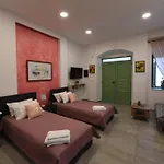 Lolos\' House